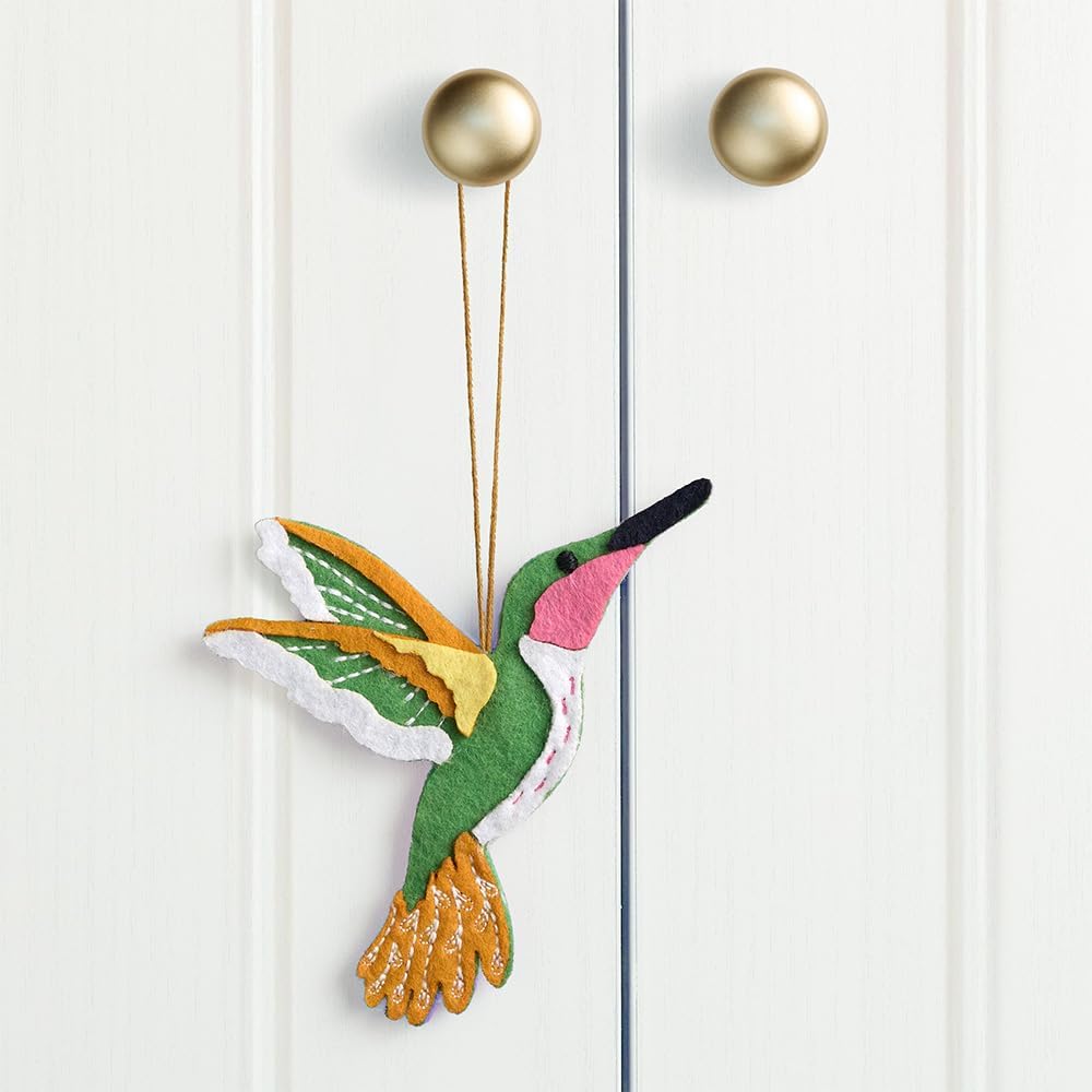 Lovepop Handmade Serene Hummingbird HeartFelt Charm Card | Soft Felt Bird Keychain for Wallet, Handbag, Car Key, Home Decor | Ornaments, Bag Charms, Key Ring, Purse Accessories, Gift Toppers