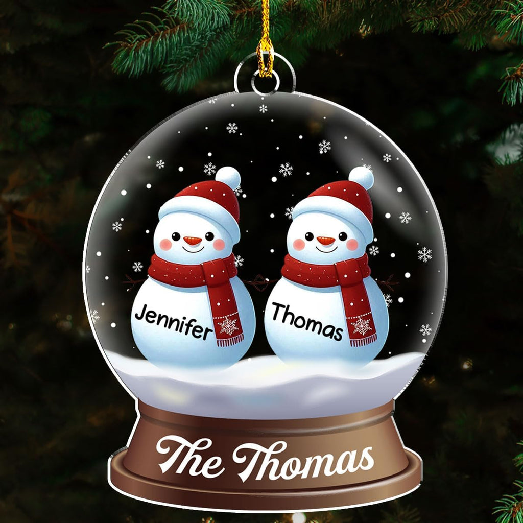 Personalized Family Christmas Acrylic Ornament 2024 - Custom Name Snowman Family Members up to 10 People, Snow Globe Ornament Gifts for Family Tree Decoration (A03, 6 Names)