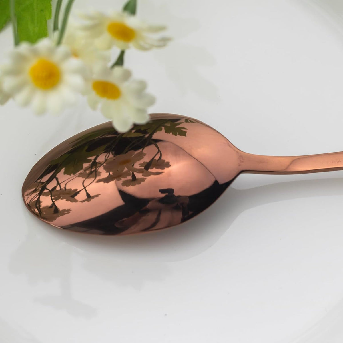 Alata Kate Rose Gold Mirror 40-Piece Silverware Set,Service for 8,Stainless Steel Flatware Set,Mirror Cutlery Set,Dishwasher Safe