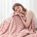 NEWCOSPLAY Fleece Ribbed Cozy King Blanket - Image 7