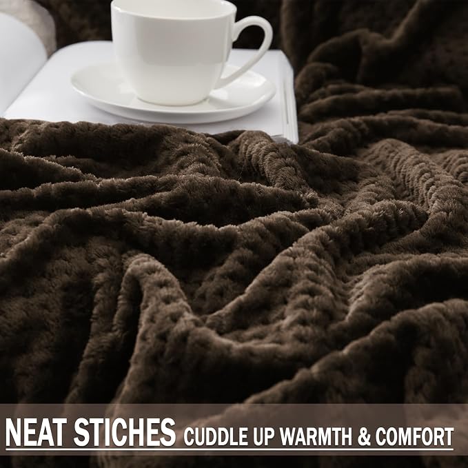 Exclusivo Mezcla Large Waffle Fleece Throw Blanket - Image 4