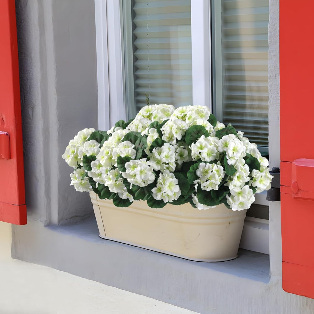 Hananona 12 Pcs Artificial Geranium Flowers for Outdoors Geranium Silk White Flower Outdoor UV Resistant Garden Plants Faux Flowers for Home Kitchen WeddingTable Centerpieces Decor (12, White)