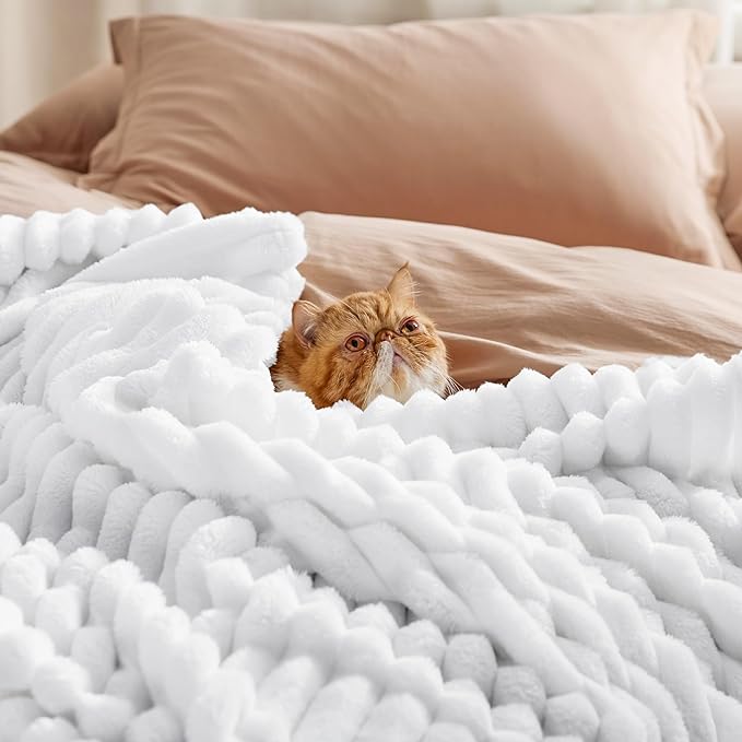 Bedsure Soft Throw Blanket for Couch Decor Gifts Bright White 50"x60" | - Image 5