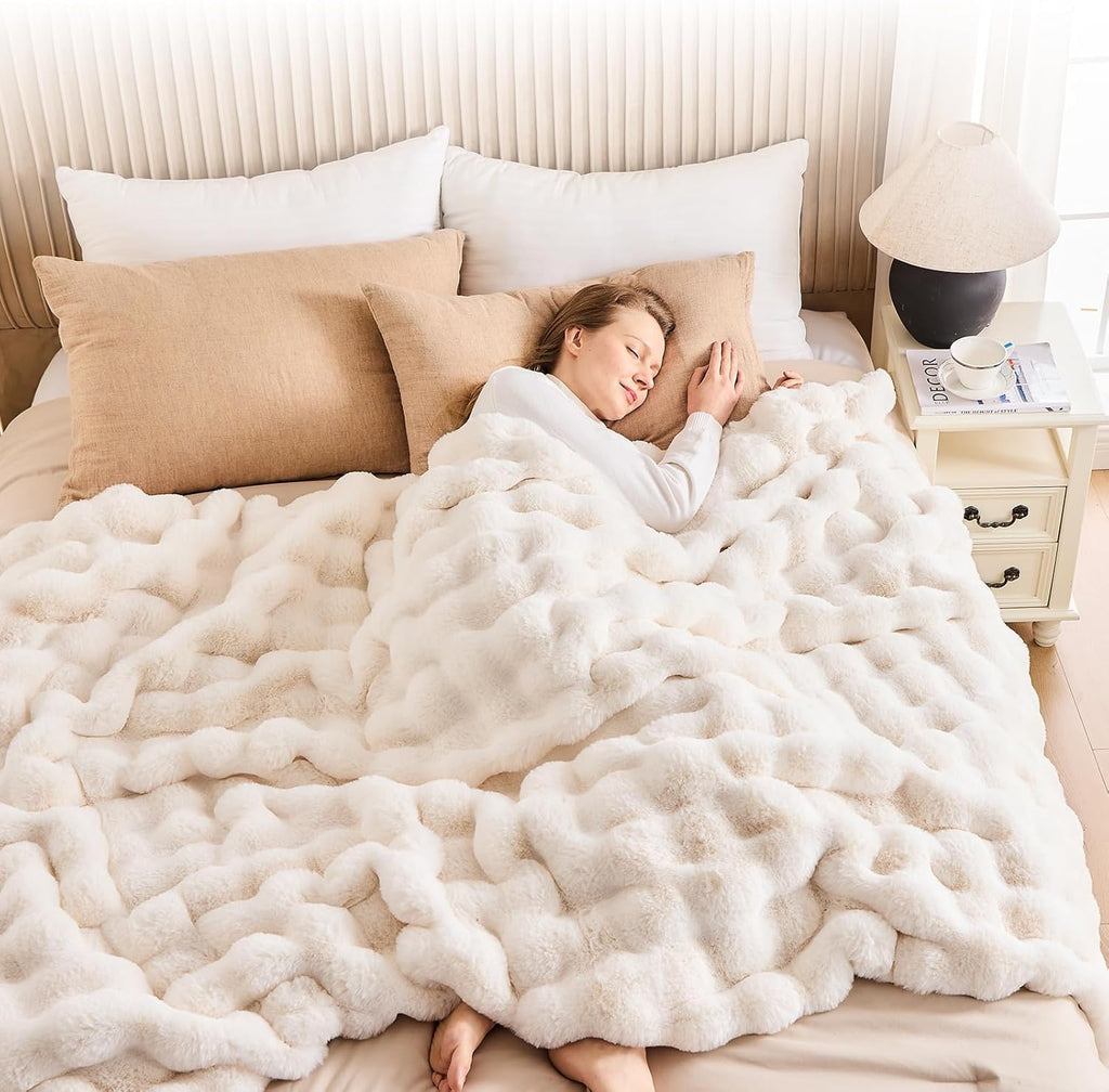 Cozy Faux Fur Throw Blanket for Bed-Warm Fuzzy Throw Blanket, Soft Plush Thick Bubble Blankets for Bedroom and Living Room, Furry Luxury Blanket, 60 x 80, Cream