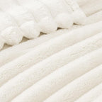 Exclusivo Mezcla Striped Queen Size Fleece Blanket - Image 4