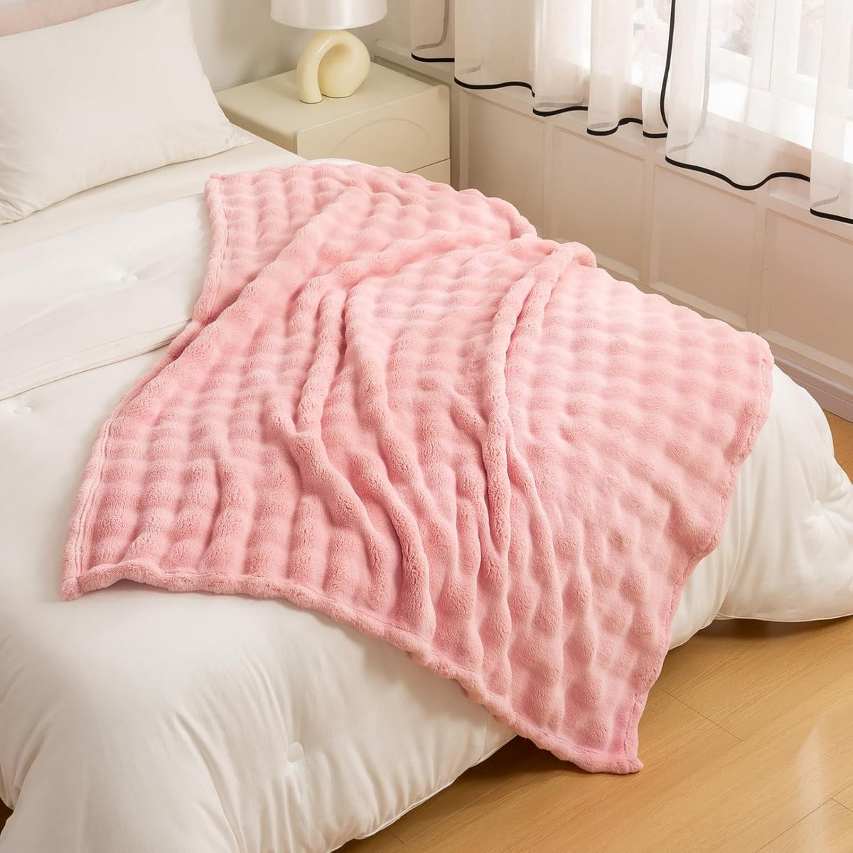 YUSOKI Luxury 3D Bubble Throw Blanket 5lb,All Ages,Home Decoration, (Light Pink,90 * 90inches)