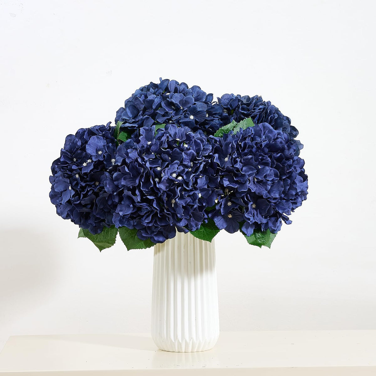 8Pcs Navy Blue Fake Flowers Silk Hydrangea Artificial Flowers Bouquets Faux Hydrangea Stems for Home Table Centerpieces Wedding Party Decoration