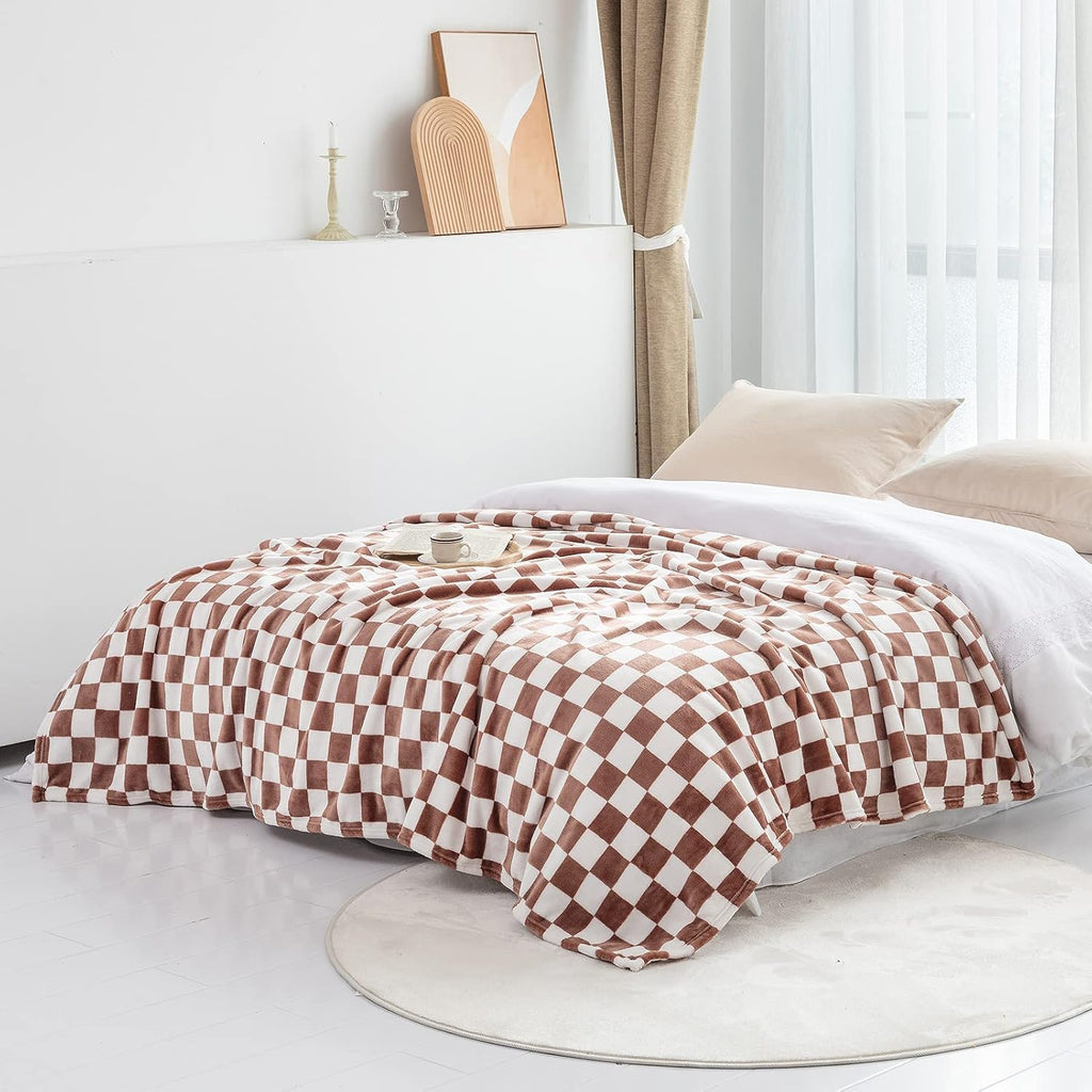 LOMAO Throw Blankets Flannel Blanket with Checkerboard Grid Pattern Soft Throw Blanket for Couch, Bed, Sofa Luxurious Warm and Cozy for All Seasons (Maple Brown, 60"x80")