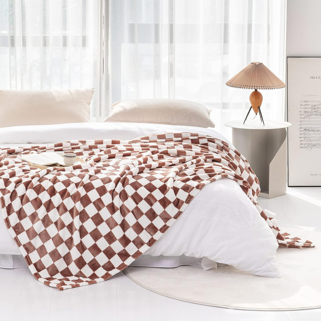 LOMAO Throw Blankets Flannel Blanket with Checkerboard Grid Pattern Soft Throw Blanket for Couch, Bed, Sofa Luxurious Warm and Cozy for All Seasons (Maple Brown, 60"x80")