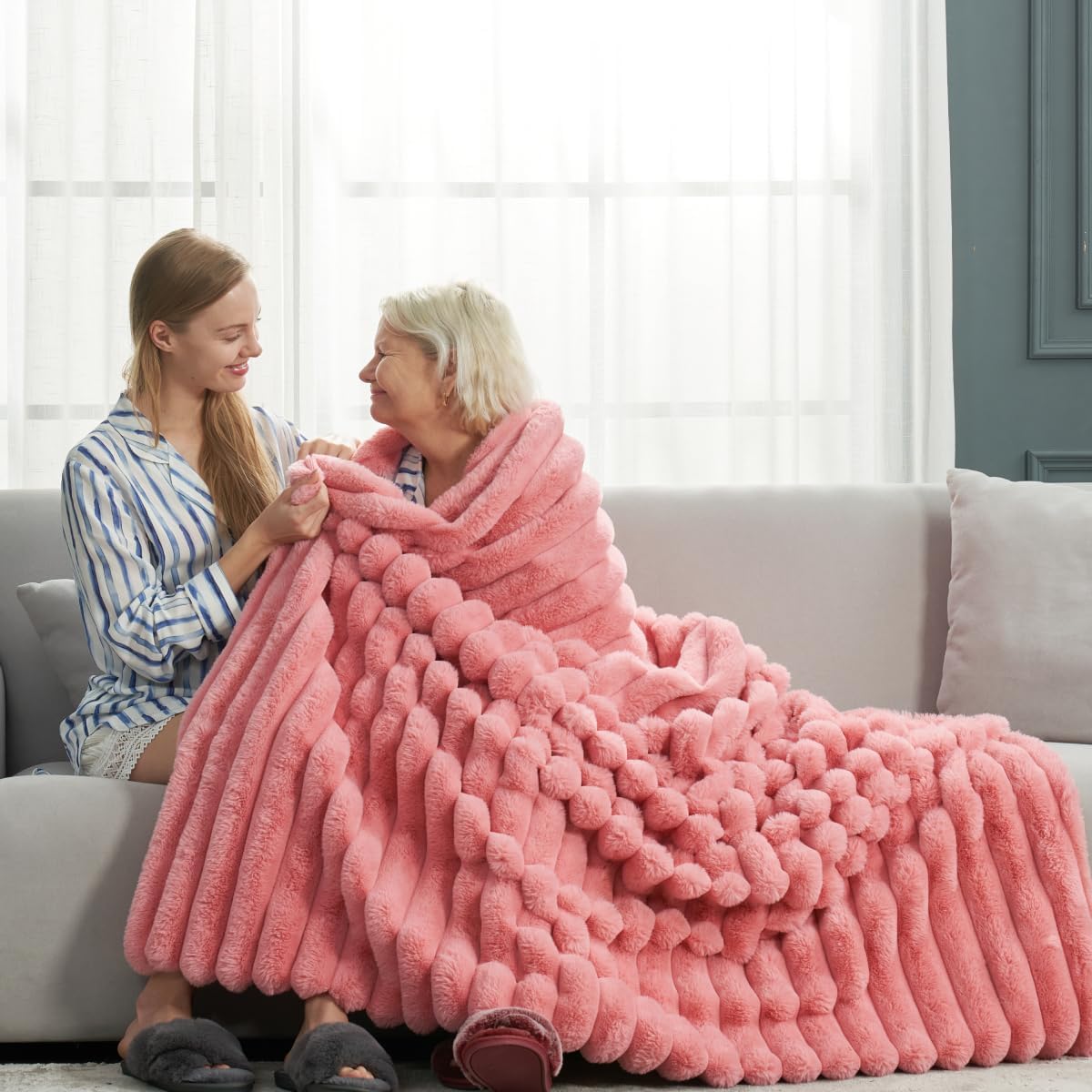 Cozy Bliss Faux Fur Throw Blanket for Couch, Cozy Warm Plush Striped Blanket for Sofa Bedroom Living Room,60 * 80 Inches Hot Pink
