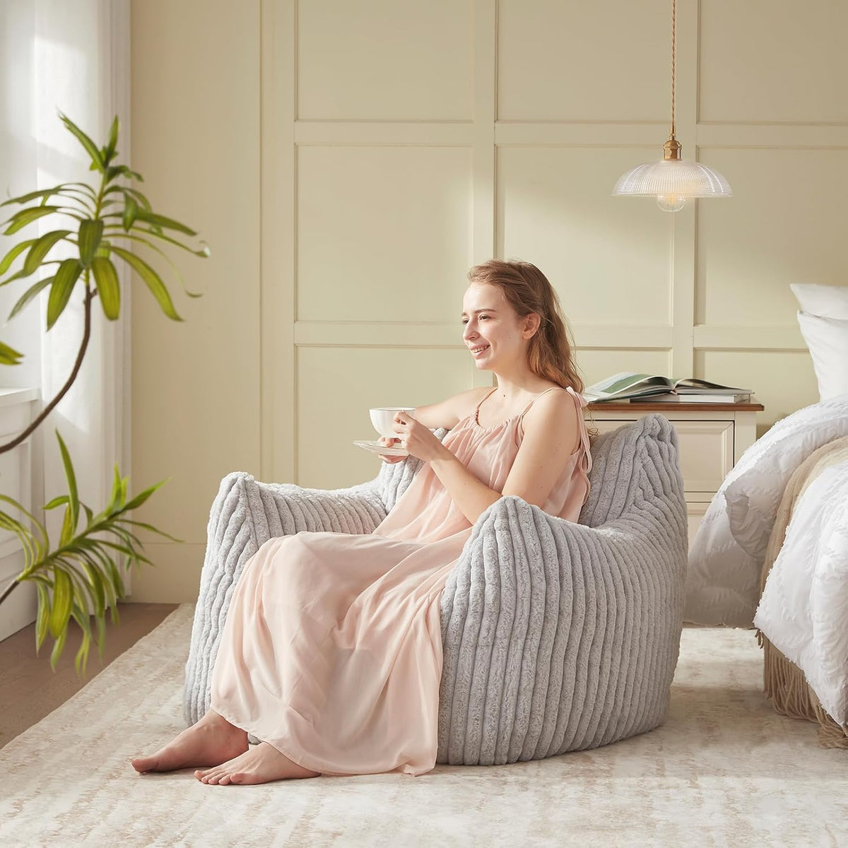 Giant Bean Bag Chairs for Adults Teens, Large Bean Bag Sofa Chairs with Filling Comfy Fuzzy BeanBag Chair with Armrests for Bedroom Living Room Reading