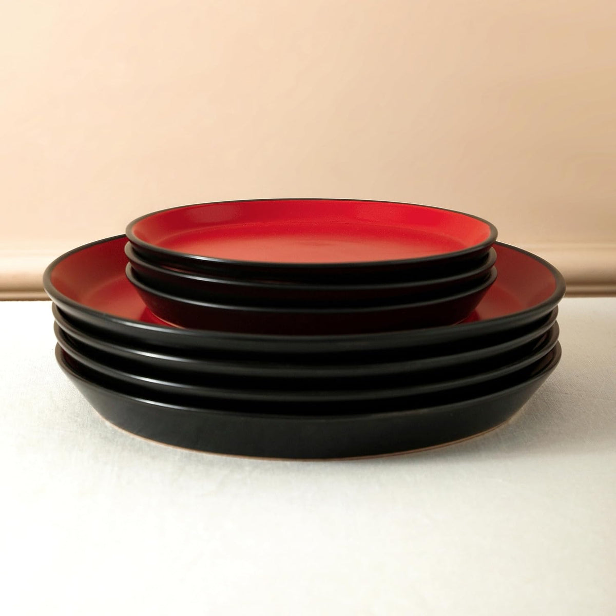 Stone Lain Albie Stoneware 16 Piece Dinnerware Set, Plates and Bowls Sets, Dish Set for 4, Red and Black, Microwave & Dishwasher Safe