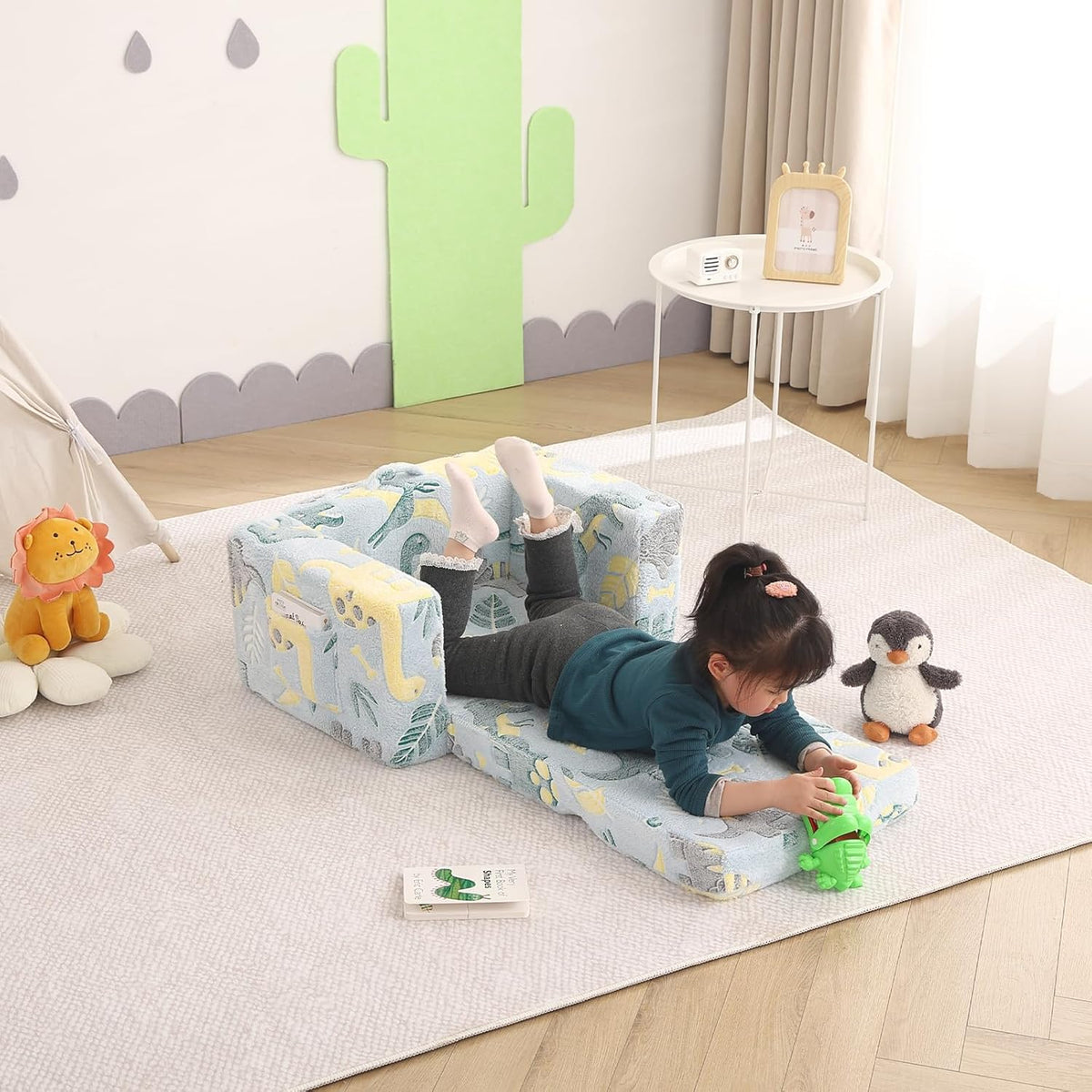 Welnow 2-in-1 Kids Sofa Chair, Glow in The Dark Convertible Toddler Chair Flip Out Children Sofa Folding Kids Play Sofa with Side Pockets & Removable Cover Armrest Chair for Girl or Boy