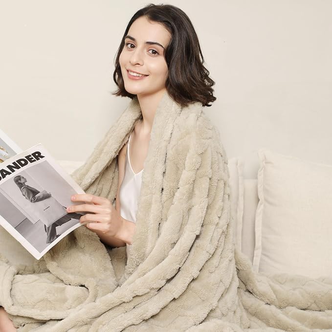 Aganear Fleece Throw Blanket for Bed Couch 90"x108" Khaki | Lightweight Fuzzy - Image 4