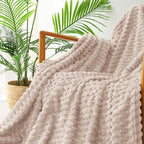 Exclusivo Mezcla Large 3D Fleece Throw Blanket - Image 4