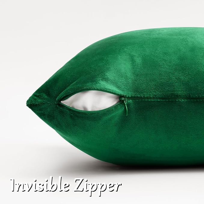 GIGIZAZA Green Velvet Pillow Covers 22x22 Decorative Pillows Pack of 2 | Throw - Image 4