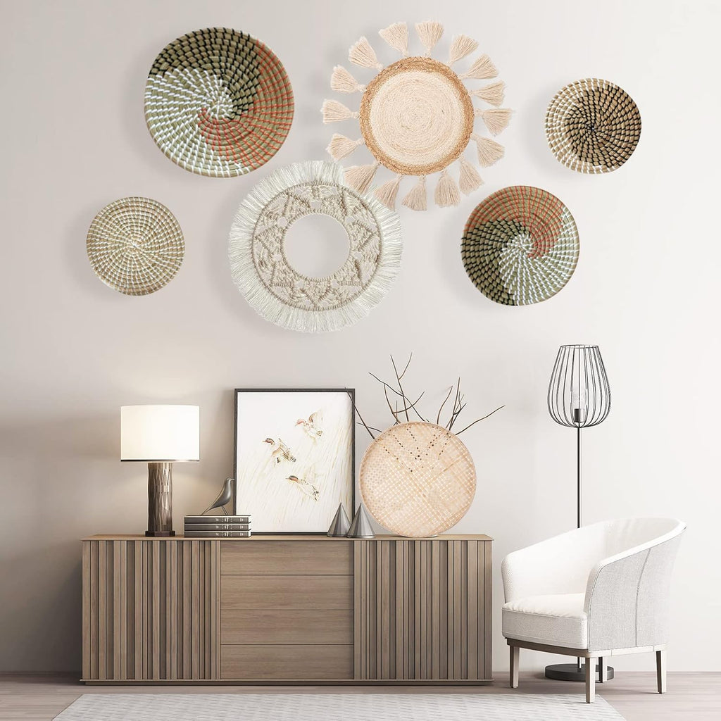 LOCS MICRAI Boho Wall Basket Decor Set of 3 - Flat Woven Basket Wall Hanging Decor,Round Tassels White Macrame Tapestry Wall Decor Art,Handmade Rattan Wicker Seagrass Home Wall Baskets Decor