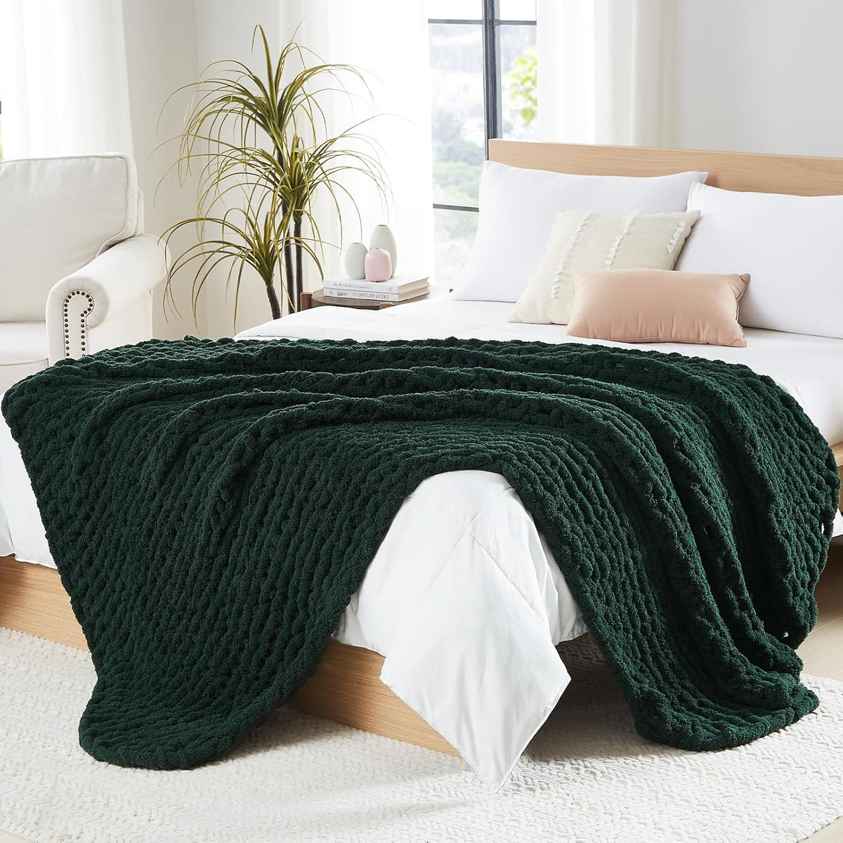 L'AGRATY Chunky Knit Blanket Throw - Soft Chunky Throw Blanket 40x50: 100% Hand Kintted Chenile Crochet Throw Blanket for Couch - Large Cable Knit Chunky Blanket for Home Decor(Olive Green)