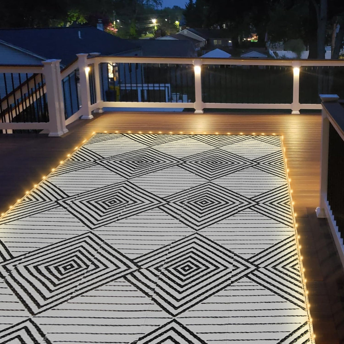 6x9ft Waterproof Outdoor Rug with LED Lights, Foldable Reversible Plastic Straw Mat for Patio RV Camping Picnic Balcony Beach Deck Indoor Outdoor Carpet, Black&White