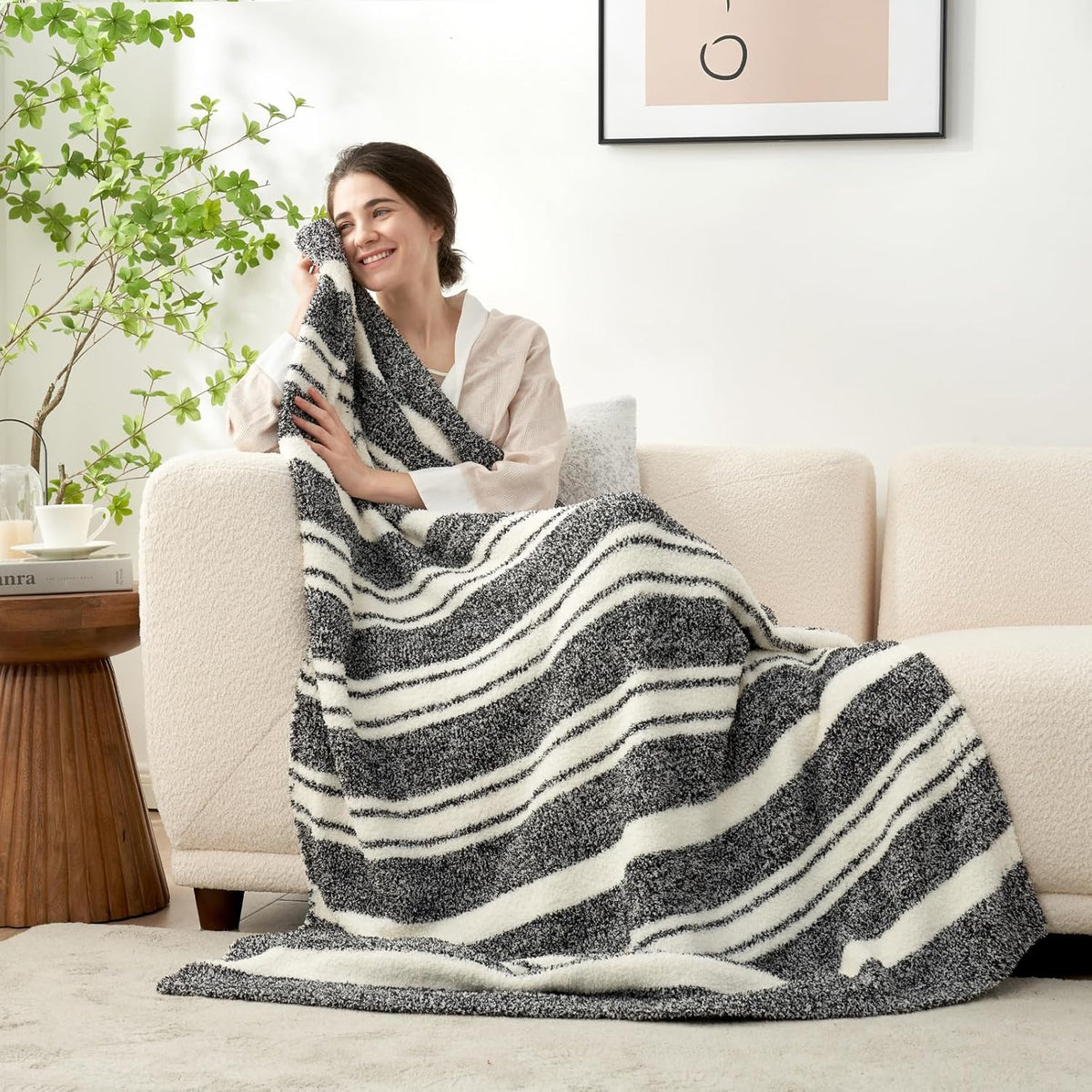 Snuggle Sac Black White Stripe Twin Size Reversible Super Soft Bedding Blanket, 60x80 inches