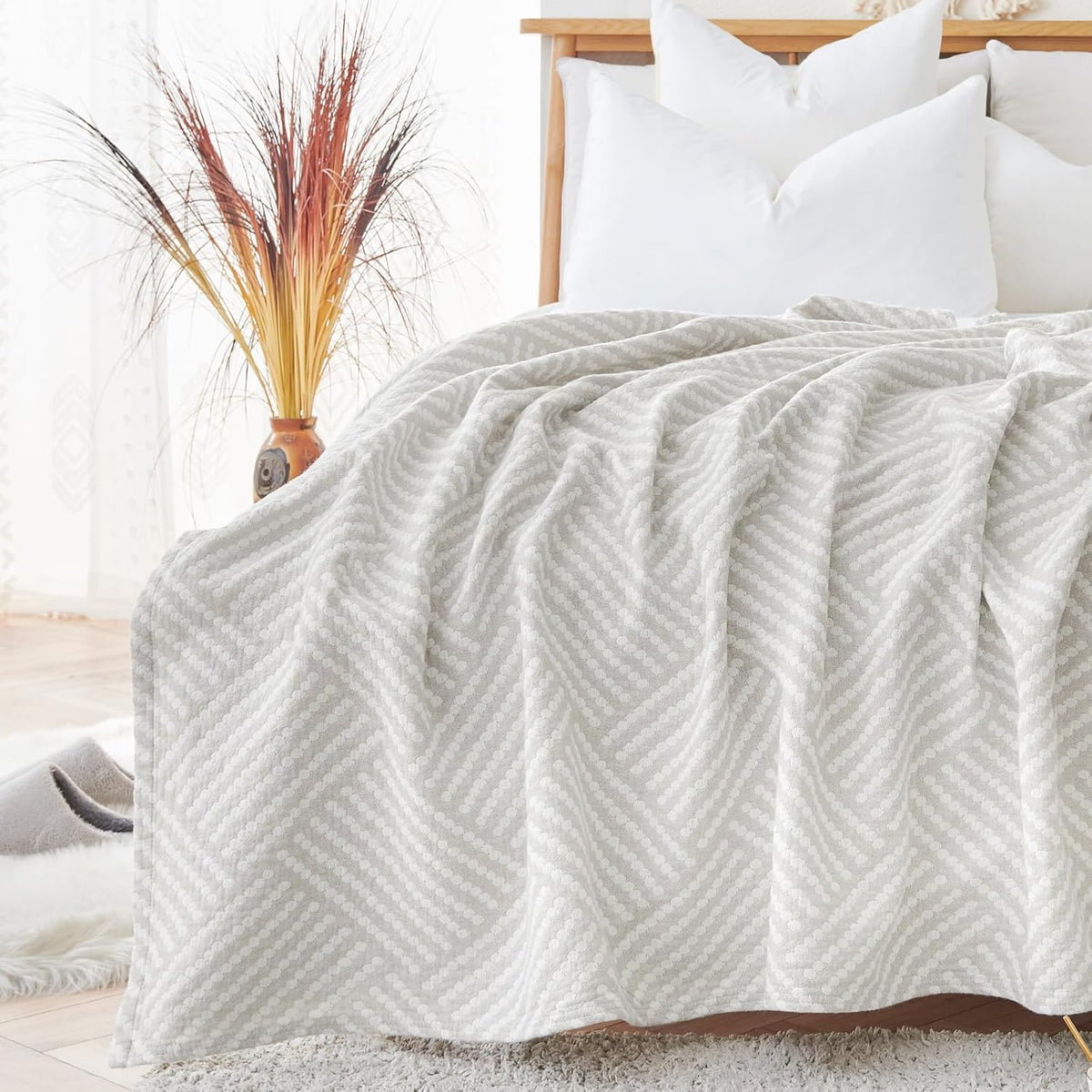 jinchan Boho 100% Cotton Blanket Muslin Twin Size 60x80 Inches Lightweight 3-Layer Geometric Square Pattern Reversible Quilt Throw Soft Breathable Comfy All Seasons for Couch Bed Decor, Light Grey
