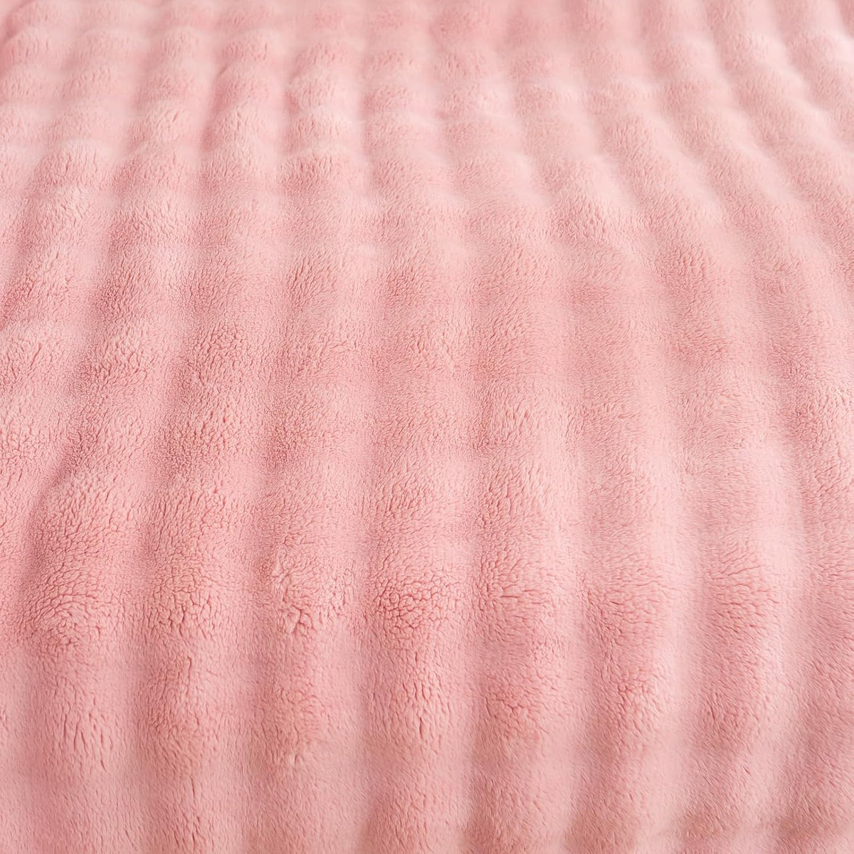 YUSOKI Luxury 3D Bubble Throw Blanket 5lb,All Ages,Home Decoration, (Light Pink,90 * 90inches)