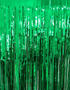 GOER 3.2 ft x 9.8 ft Metallic Tinsel Foil Fringe Curtains Party Photo Backdrop Party Streamers for St. Patrick's Day,Graduation,New Year Eve Decorations Christmas Wedding Decor (Green,5 Packs)