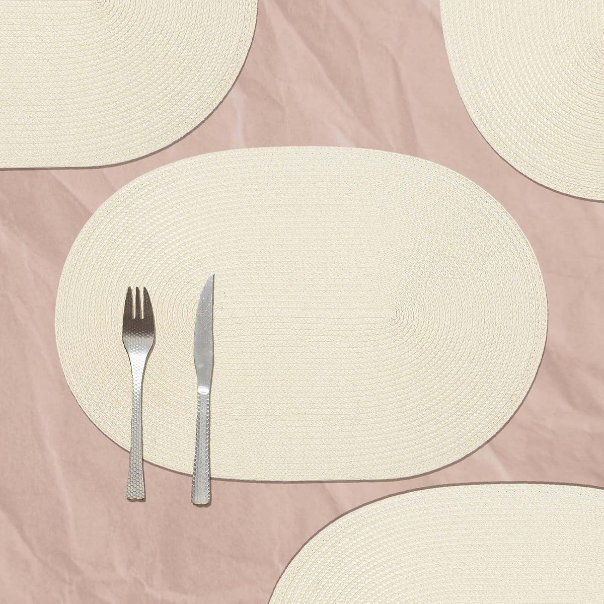 AHHFSMEI Placemats Set of 6 for Dining Table Washable Woven Vinyl Non-Slip 18x12 inches Placemat Heat-Resistant Durable Table Mats for Dining Table Easy to Clean (Oval Beige, 6)