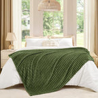 BEDELITE 3D Ribbed Jacquard Moss Fleece Twin Blanket - Image 6