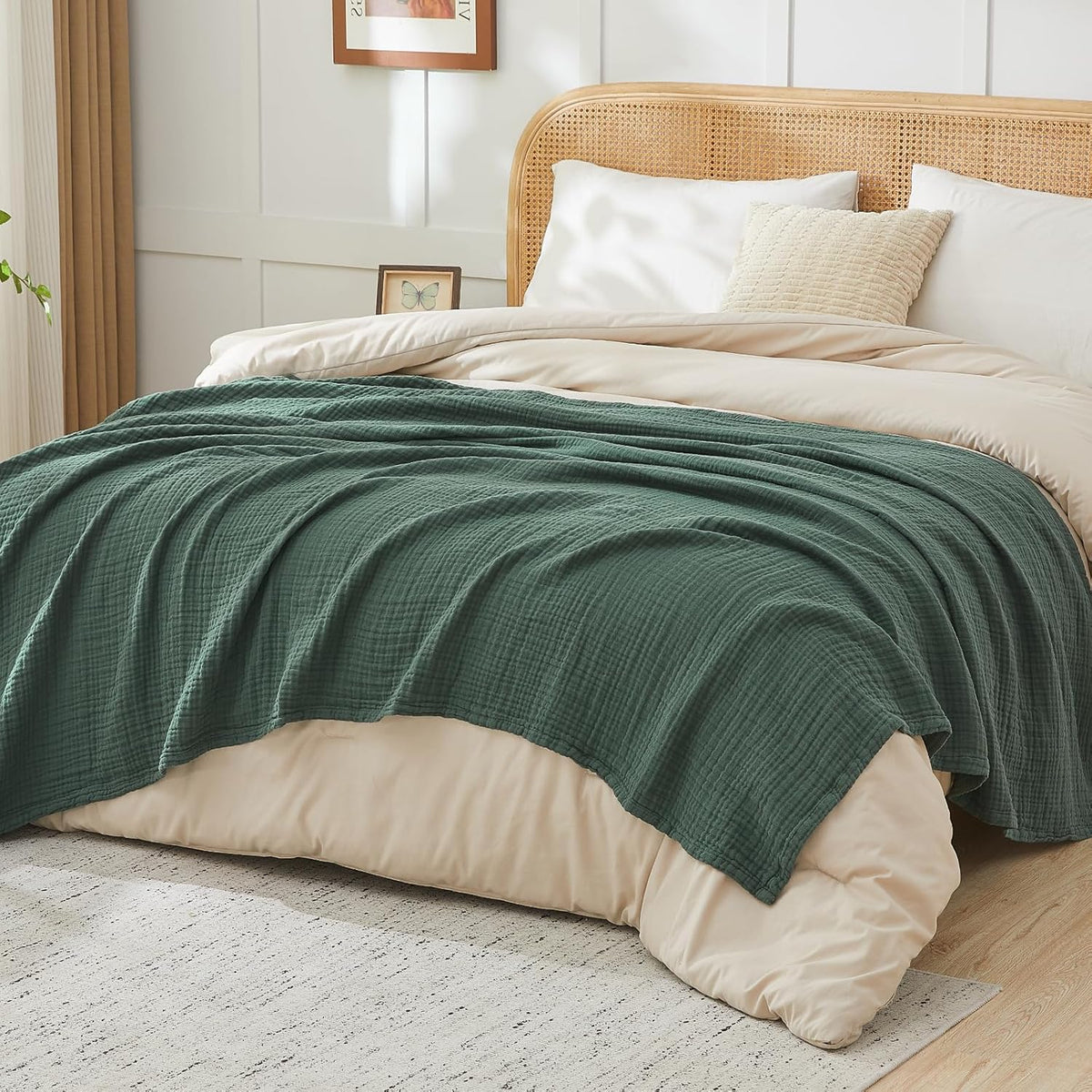 EMME Cotton Muslin Queen Blanket Bed Layering Breathable Gauze Blanket Soft Lightweight Blankets Adults (Forest Green, 90"x90")