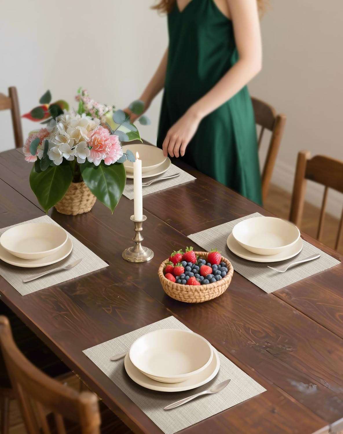 Leetaltree Beige White Placemats Set of 16 - Heat Resistant Non-Slip Place mats for Dining Table, Washable Durable PVC Vinyl Woven Table Mats（Beige White, 16）