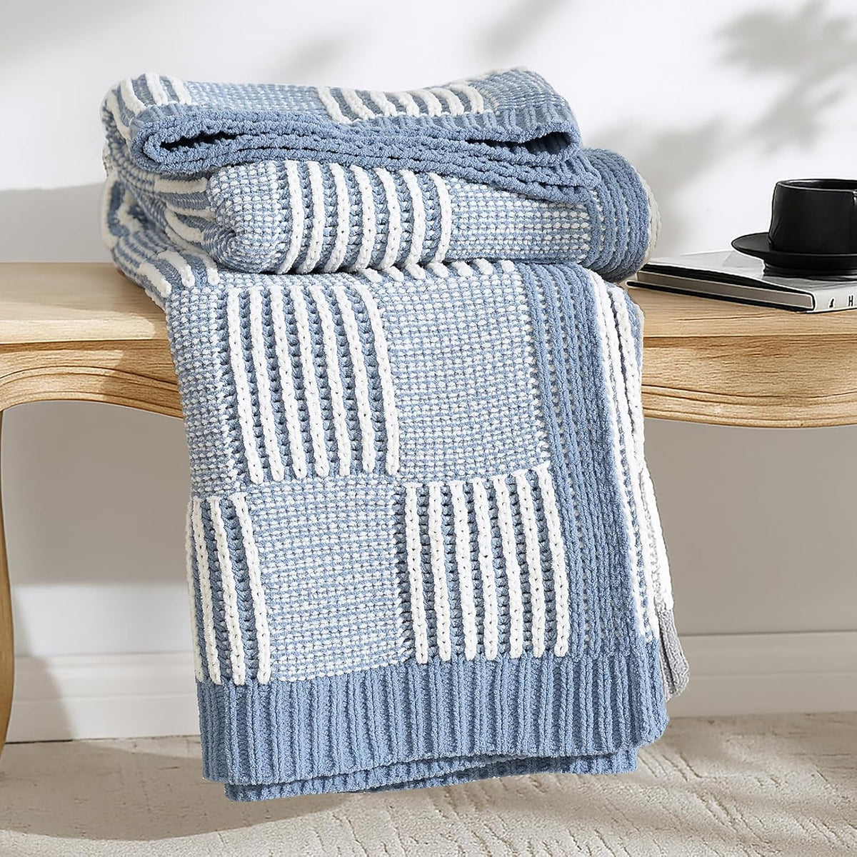 Amélie Home Chenille Knit Throw Blanket for Couch, Checkered Texture Decorative Soft Blanket for Sofa, Bed & Living Room, 50"x60", Blue & White