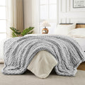 Ultra Soft Chunky Knit Blanket Throw -50x70 Hand Knitted Warm Chenille Throw Blanket, Home Decor Soft Thick Yarn Cable Knit Blanket Breathable Fleece Banket Christmas for Couch Bed Sofa Best GIF