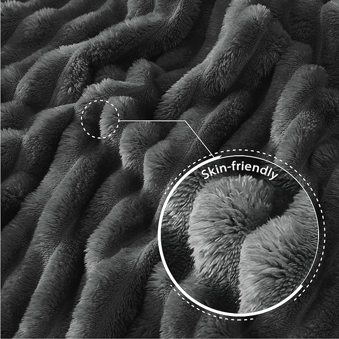 Exclusivo Mezcla Striped Queen Size Fleece Blanket - Image 5