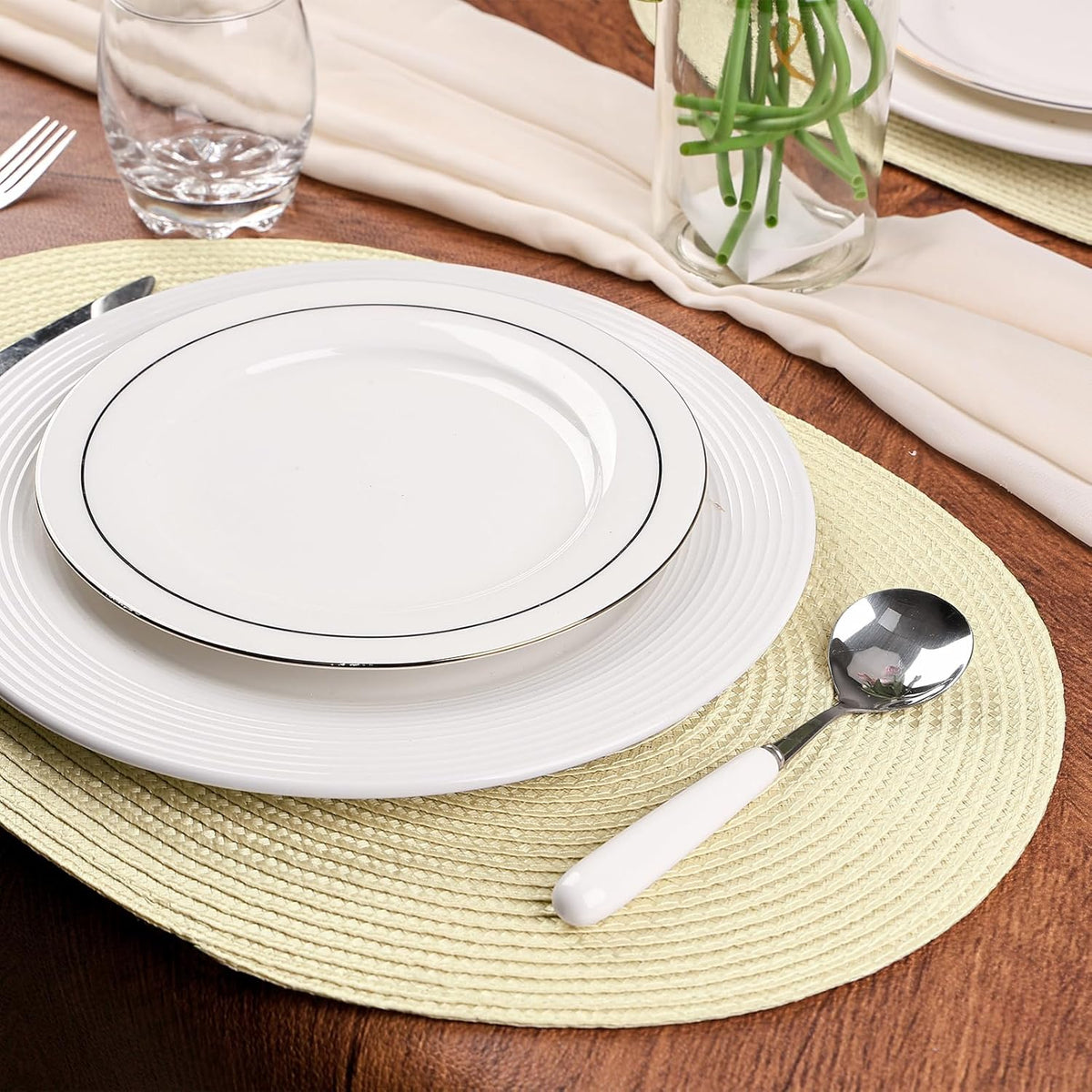 AHHFSMEI Placemats Set of 4 for Dining Table Washable Woven Vinyl Non-Slip 18x12 inches Placemat Heat-Resistant Durable Table Mats for Dining Table Easy to Clean(Ivory 4)