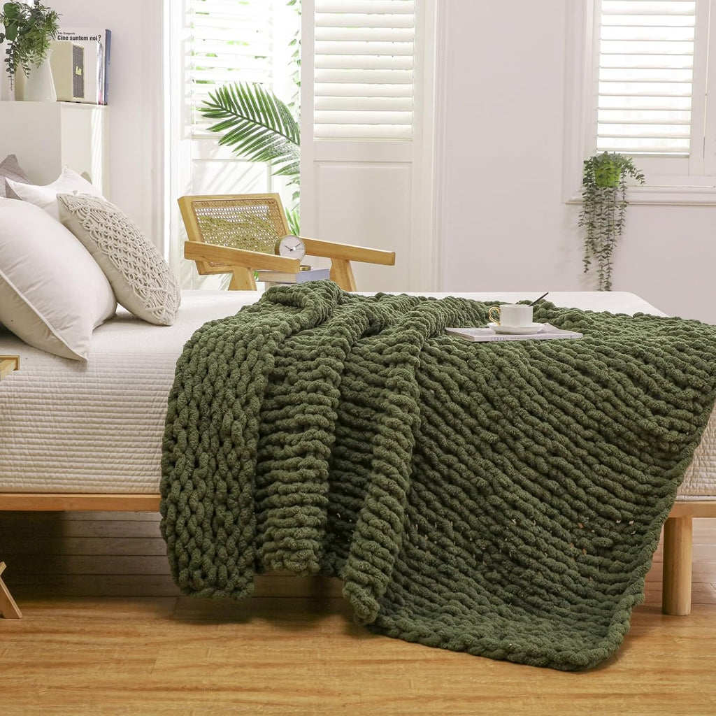 WESHIONGOO Chunky Knit Blanket Throw 50"×60" Knitted Throw Blankets for Couch Bed Fluffy Soft Blanket with Jumbo Chenille Yarn Thick 100% Handmade (Olive Green)