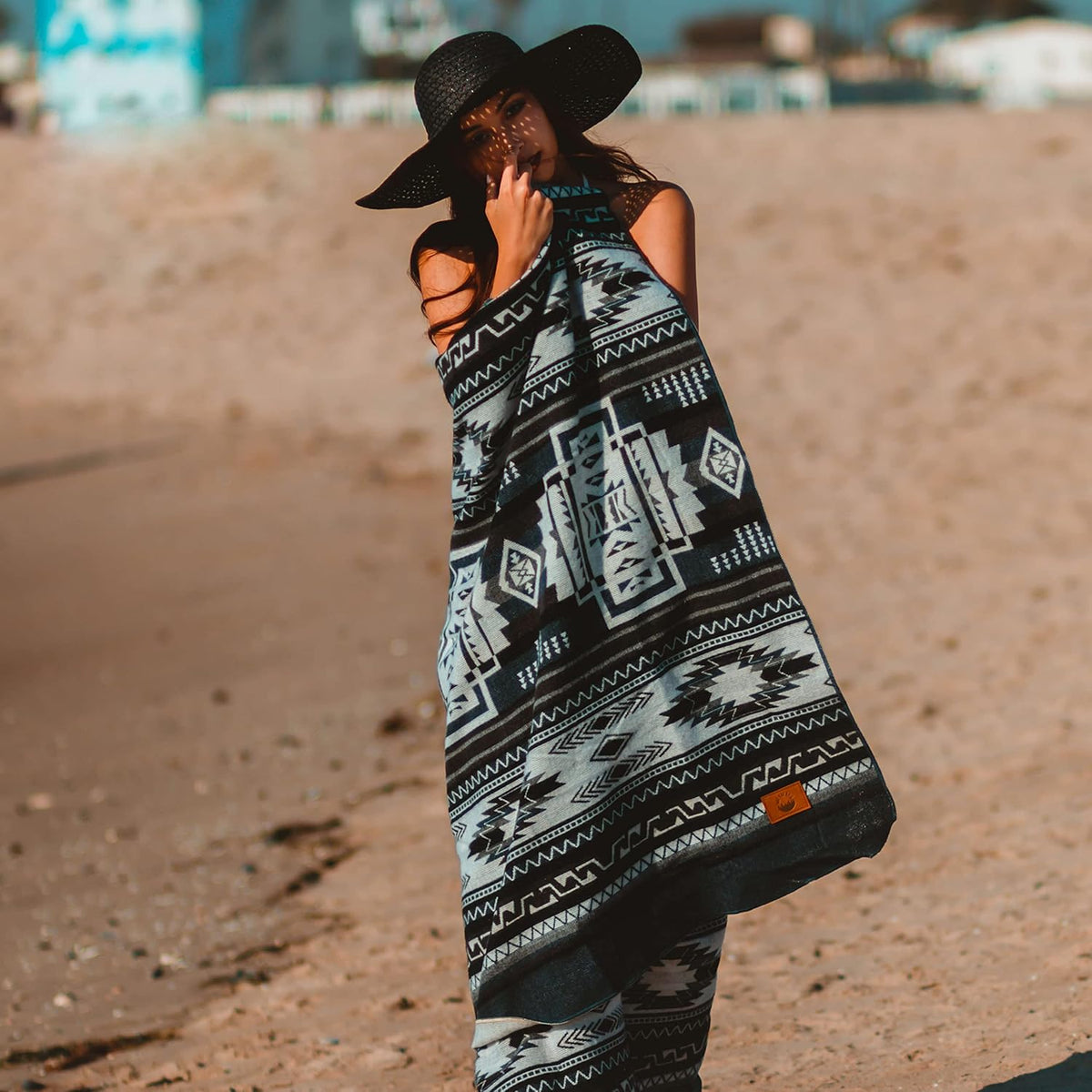 Off the Grid Inca Aztec Throw Blanket | Southwest Indian Navajo Boho Style | Native Woven Western Cover for Camping, Bedding, Couch