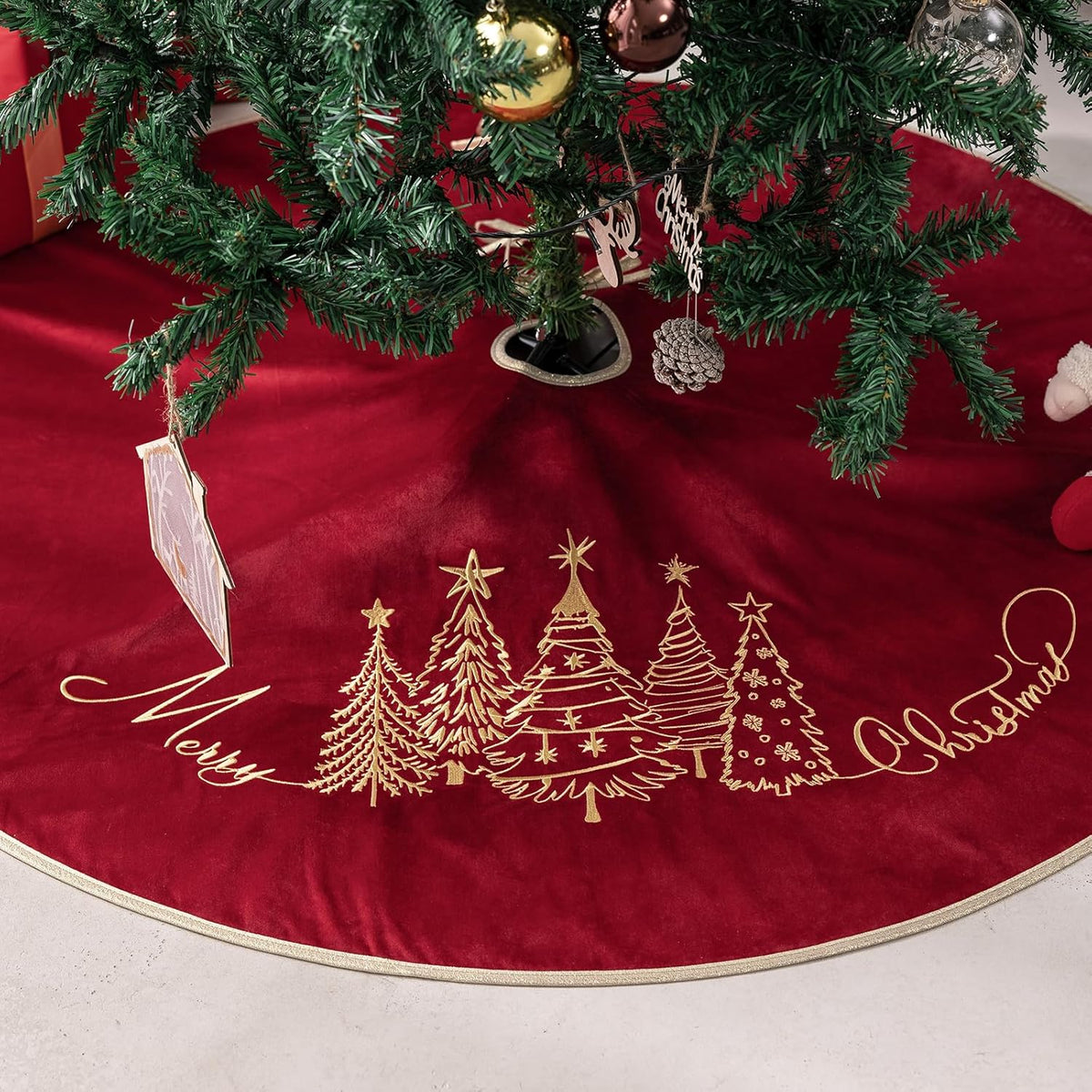 CROWNED BEAUTY Christmas Tree Skirt Red Velvet Collar 50 Inch Embroidered Gold Pine Trees Soft Plush Fur Holiday Decoration (Red) TS36-50
