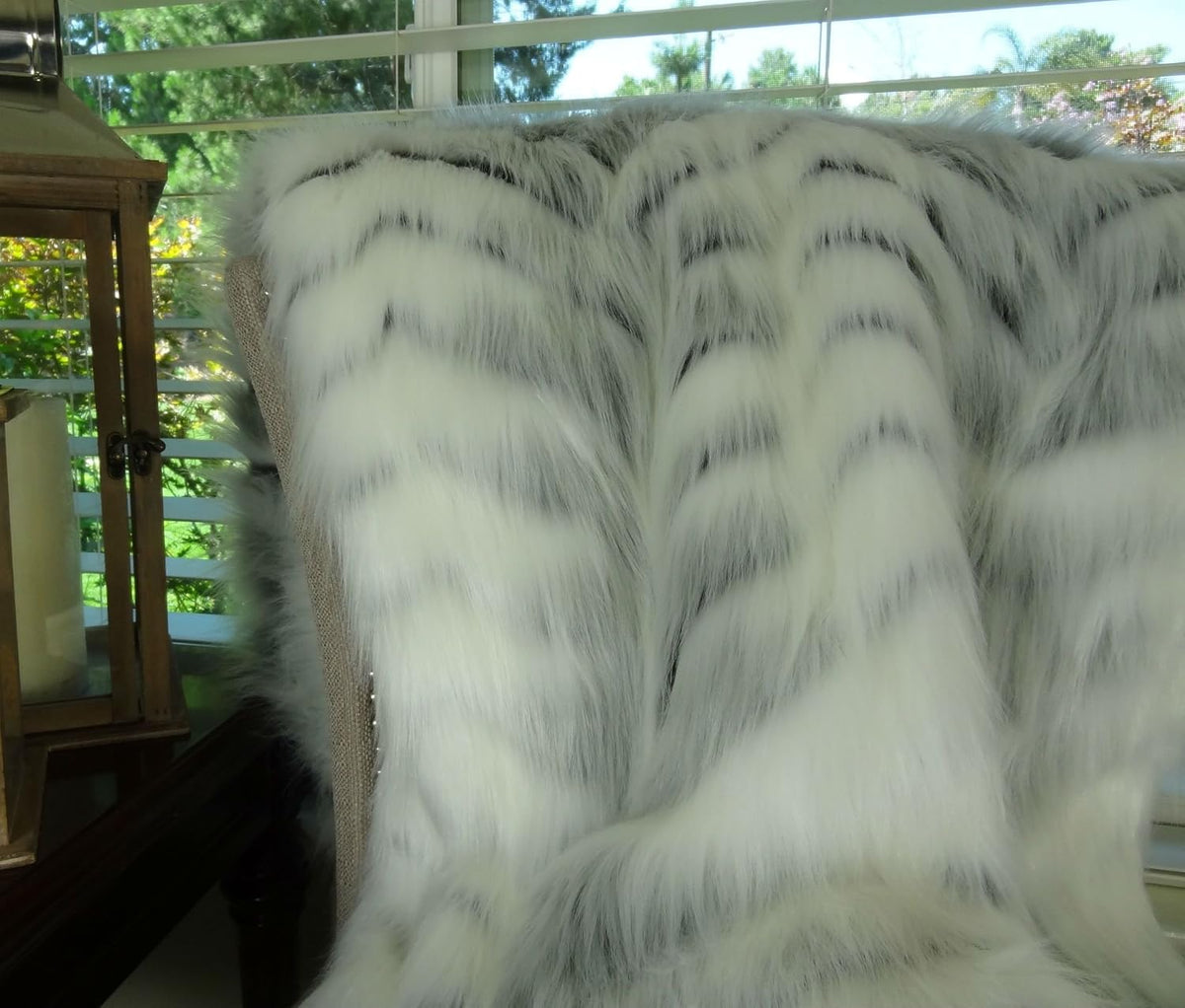 White Fox Faux Fur Throw Blanket & Bedspread - White Gray Fox Fur Throw - Luxury Fox Faux Fur - Soft Faux Fur Blanket, Made in USA, 16483
