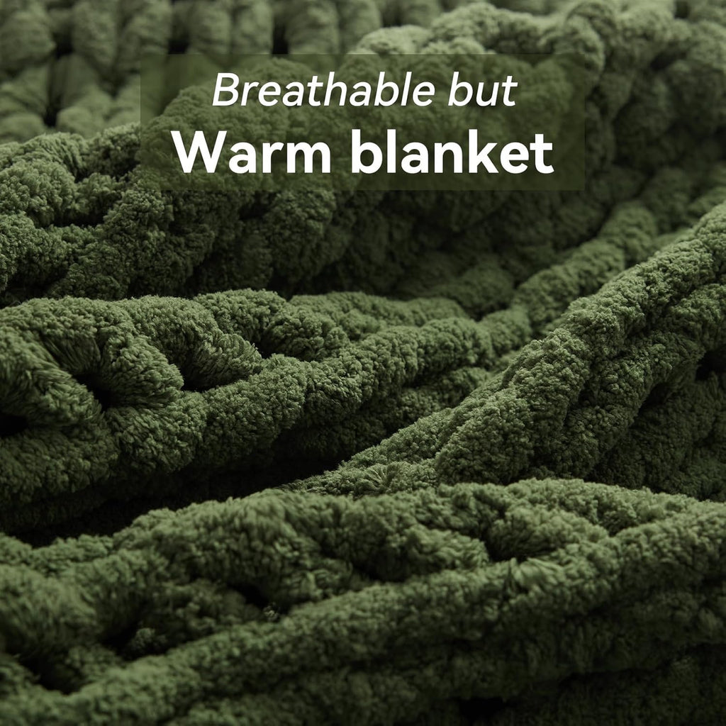 Chunky Knit Throw Blanket, 50''*60'' Knitted Throw Chenille Yarn for Bed Couch, Handmade Green Crochet Big Thick Blanket, Machine Washable Cute Comfy Blanket for Home Decor