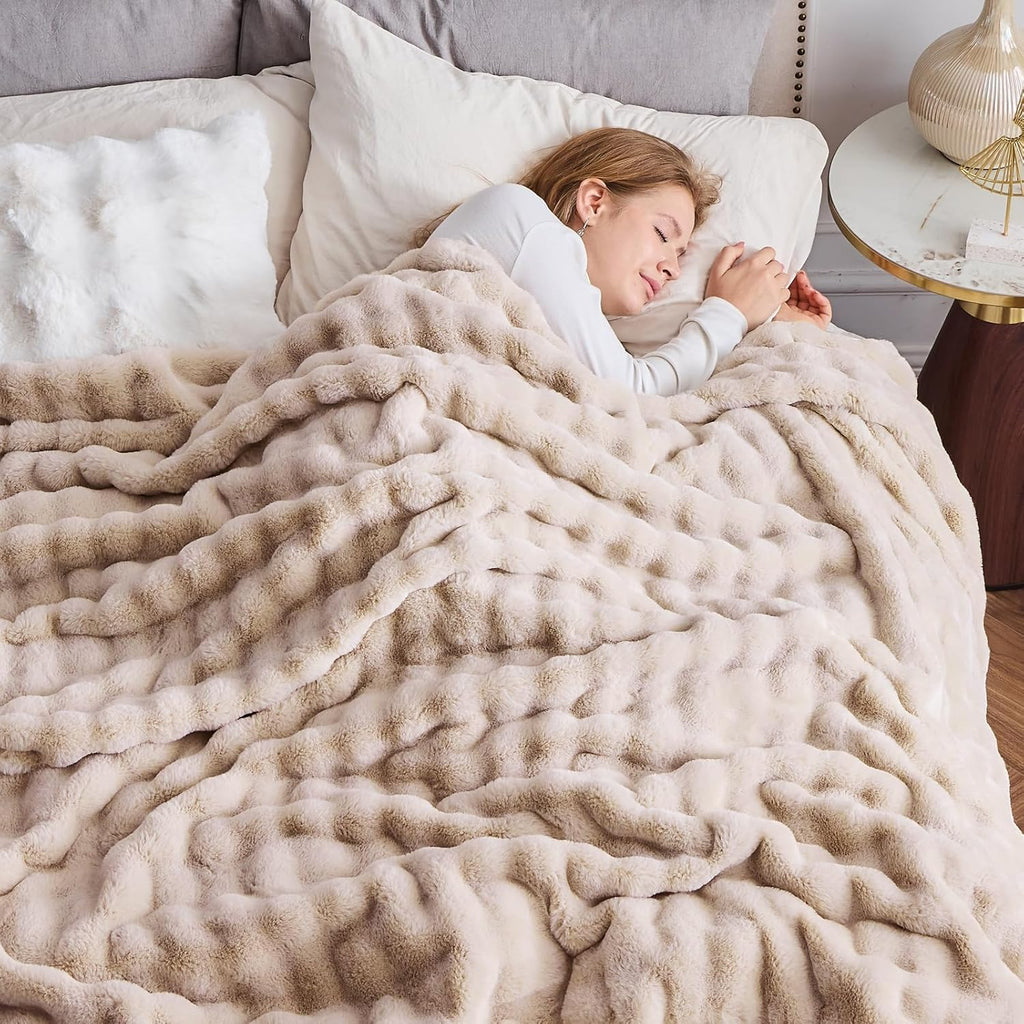 NEWCOSPLAY Faux Fur Twin Blanket Linen Bubble Blanket Thick Warm Soft for Couch Sofa Bed 550GSM (Linen, Twin(60"x80"))