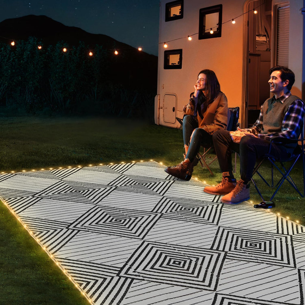 6x9ft Waterproof Outdoor Rug with LED Lights, Foldable Reversible Plastic Straw Mat for Patio RV Camping Picnic Balcony Beach Deck Indoor Outdoor Carpet, Black&White