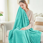 BEDELITE 3D Ribbed Jacquard Aqua Fleece Throw Blanket - Image 4