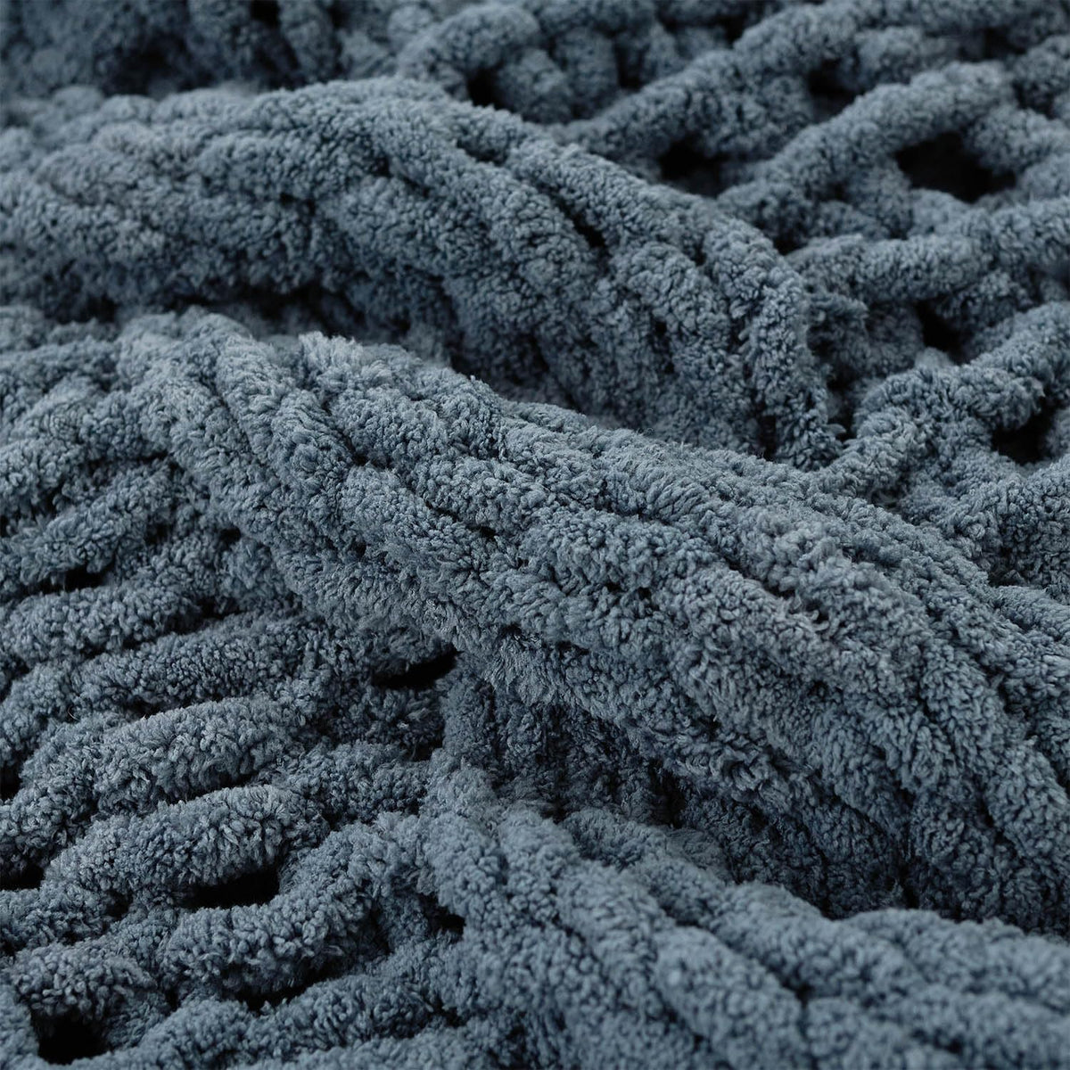 Esterra Chunky Knit Blanket Throw 50"x60", 100% Hand Knitted Chenille Throw Blanket, Cozy Soft Thick Cable Knit Throw Large Rope Knot Crochet Throw Blanket for Sofa Couch Bed, Blue Mirage