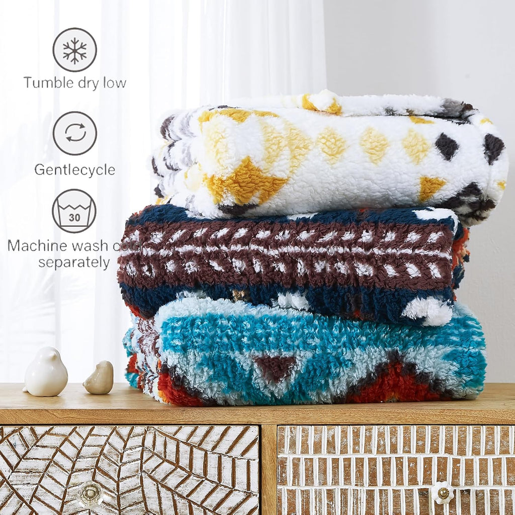CASAAGUSTO Boho Sherpa Blanket,Teal Aztec Twin Blanket, Ultra Soft, Warm, Cozy, Plush, Thick Fleece Western Blanket for Couch, Bed, Sofa (Aqua 60 * 80 Inch)