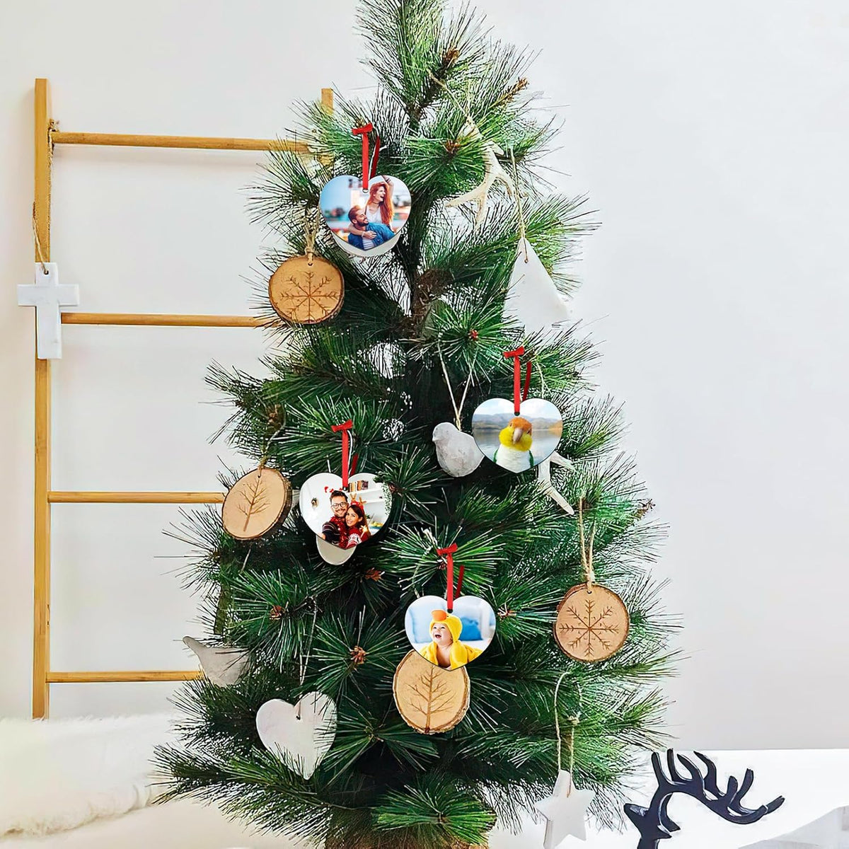 Personalized Christmas Ornaments 2025, Wood Custom Photo Text Hanging Ornament Customized Christmas Tree Decorations Gift for Family, Kids, Friends, Couples, Wedding