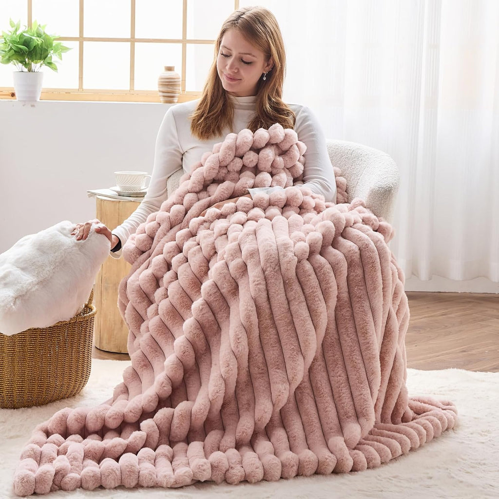 NEWCOSPLAY Faux Fur Throw Blanket Pink 3D Ribbed Plush Thick Warm Blanket for Couch Sofa Bed 850GSM (Pink Ribbed, Throw(50"x60"))