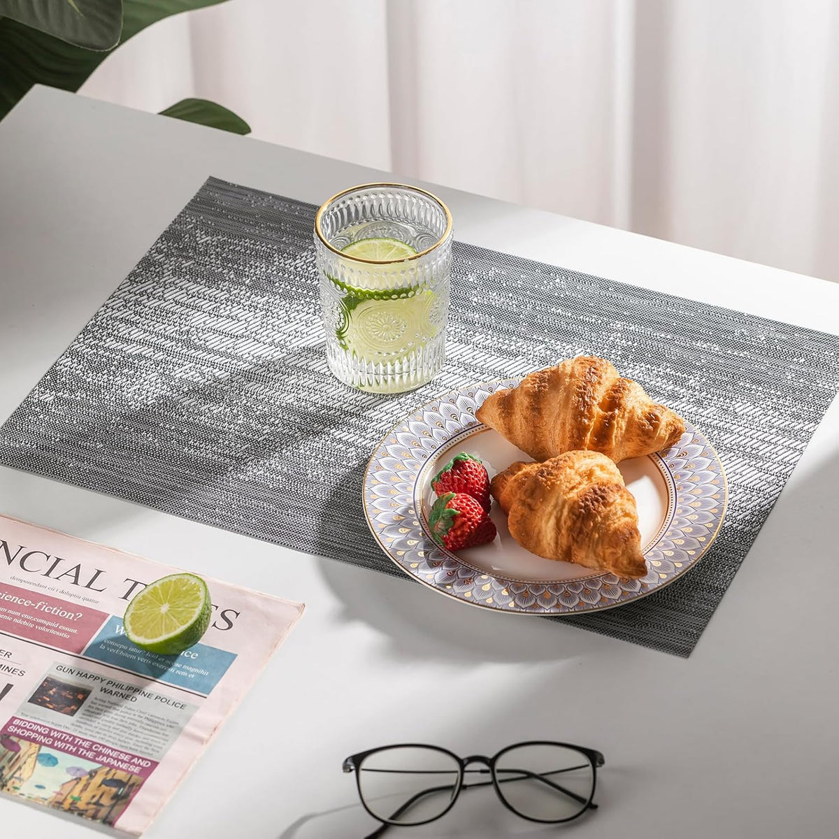 LEXMORE Placemats Set of 8 Vinyl/Plastic Woven Place Mats for Kitchen Table Indoor/Outdoor Washable Placemat Wipeable Dining Table Mats(Ombre Gray)