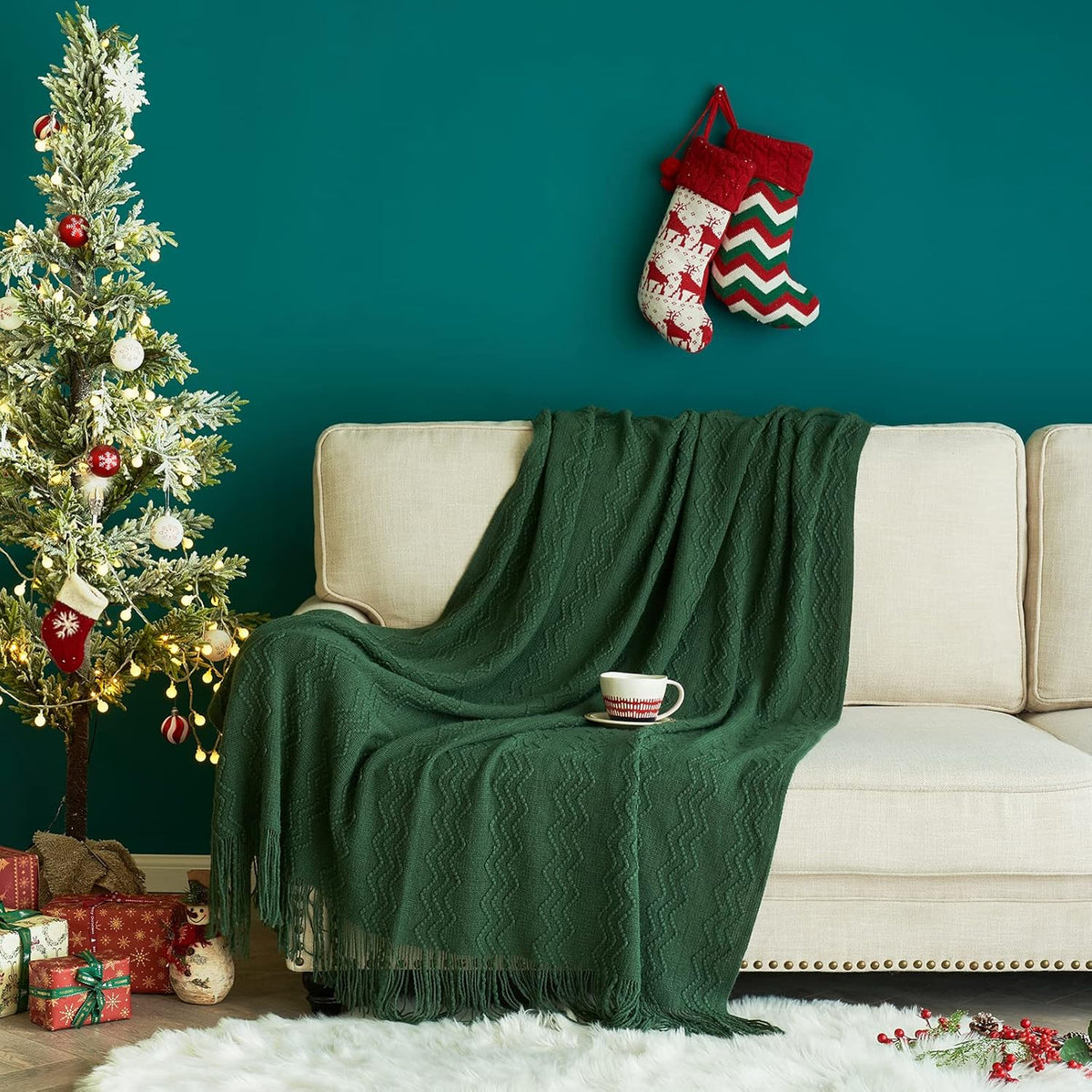 MIULEE Dark Green Knitted Throw Blanket for Couch Boho Textured Cozy Woven Blanket with Tassels for Sofa Chair Bed Living Room Acrylic Wave Pattern 50"x60"