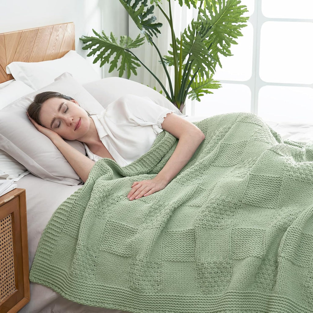 Amélie Home Chenille Knit Throw Blanket for Couch, Checkered Texture Decorative Soft Blanket for Sofa, Bed & Living Room, 50"x60", Sage Green